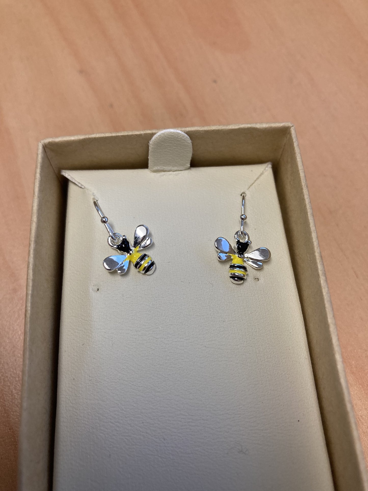Kiwicraft  Bee Earrings